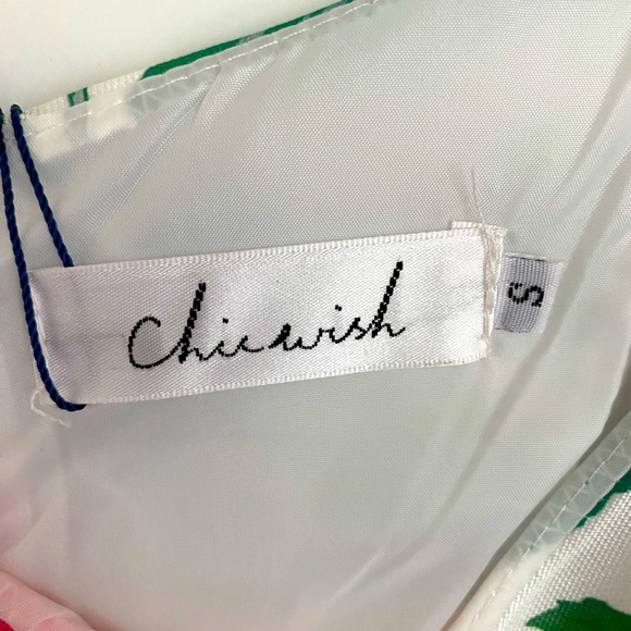 Floral fit and flare dress size small - Picture 4 of 5